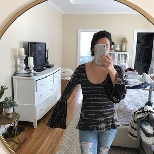 Dark and light brown top